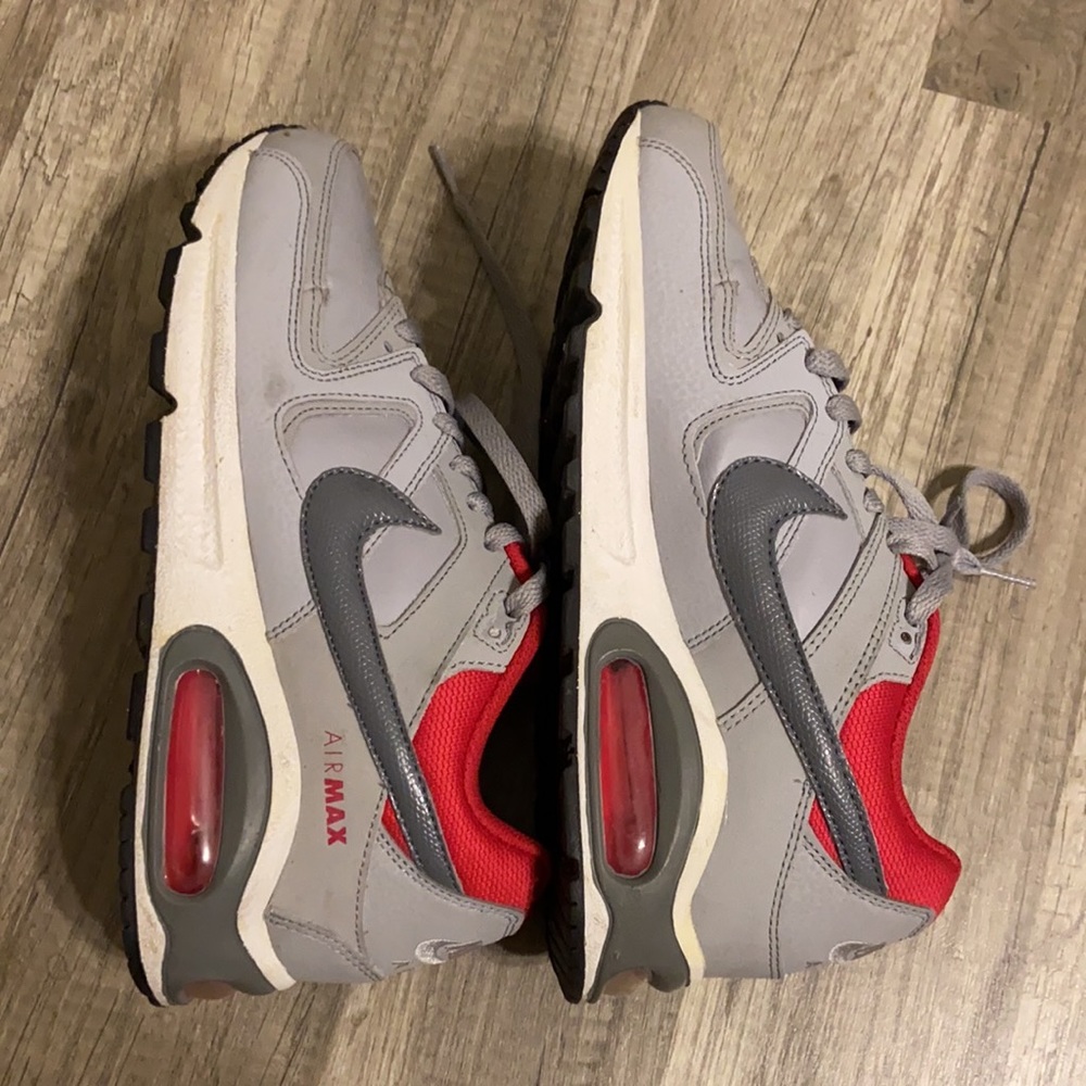 Nike Air Sneakers/Tennis Shoes